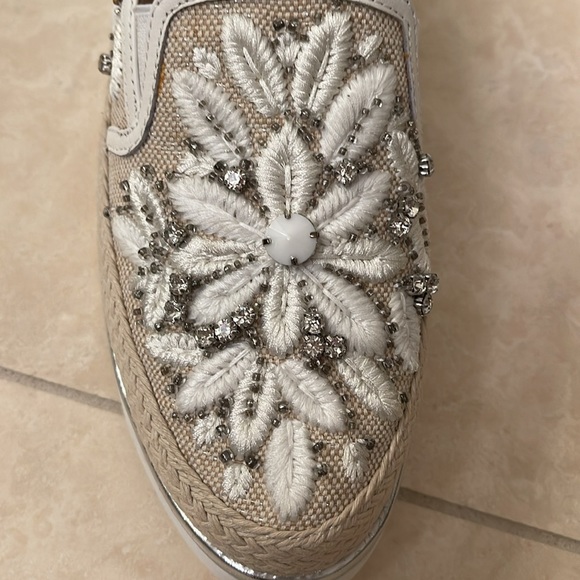 Donald Pliner Loafers/Embellished/Luxury - Picture 2 of 9